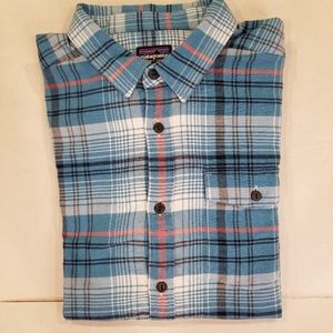 Patagonia Fjord Flannel Size L / Large Men’s Long Sleeve Blue Plaid Button Up